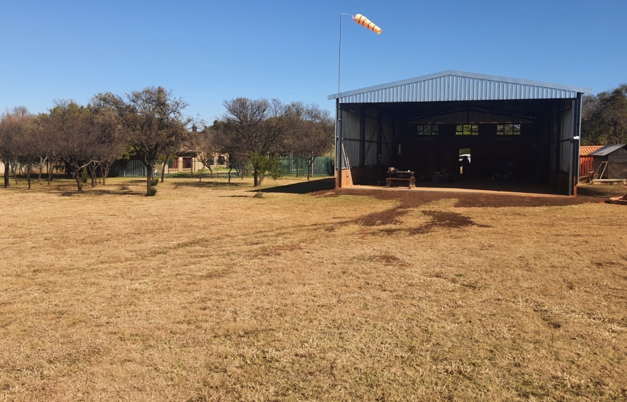 5 Bedroom Property for Sale in Rietfontein A H North West